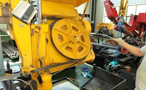 东升镇金属带锯床的日常使用和保养注意事项！